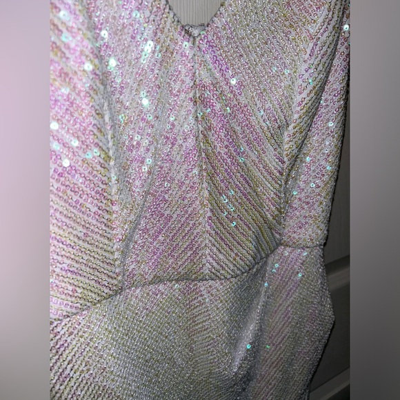 white party dress with iridescent sequins - Picture 5 of 5
